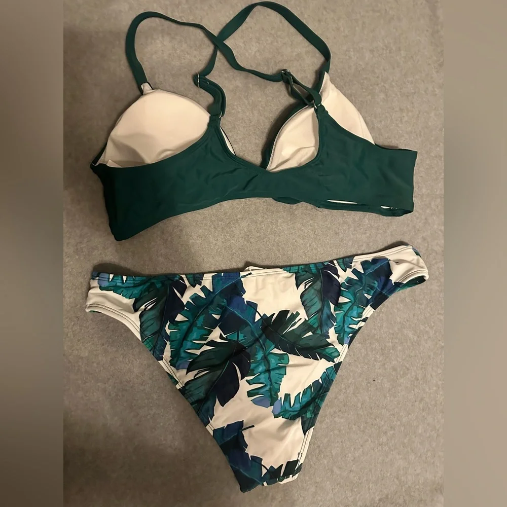 NWT CUPSHE Two Piece Bikini Set Floral Print Knot Bunny Tie dark green size XL - Picture 3 of 5
